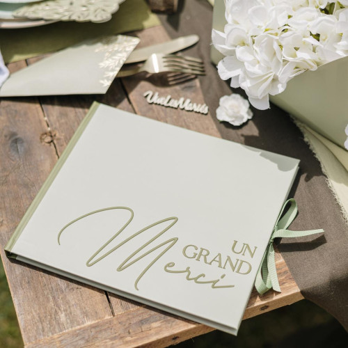 LIVRE D&#039;OR &quot;UN GRAND MERCI&quot; VERT