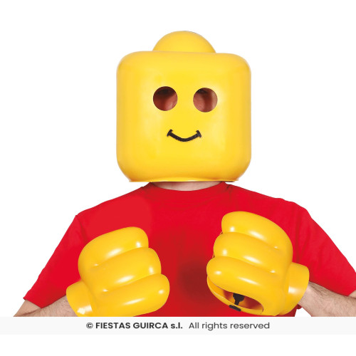 MASQUE ET MAIN DE JOUET EN PLASTIQUE