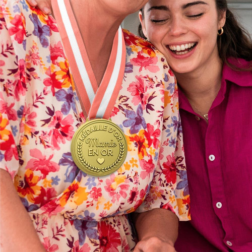 MEDAILLE D&#039;OR MAMIE