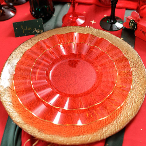6 ASSIETTES PLAST.ROUGE