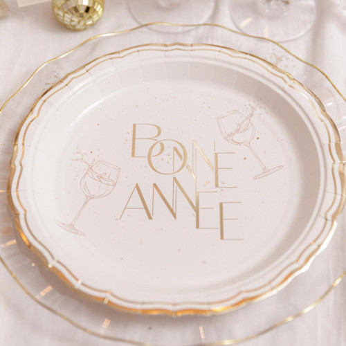 8 ASSIETTES BONNE ANNEE