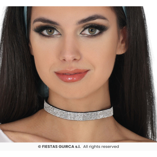 COLLIER AVEC PAILLETTES