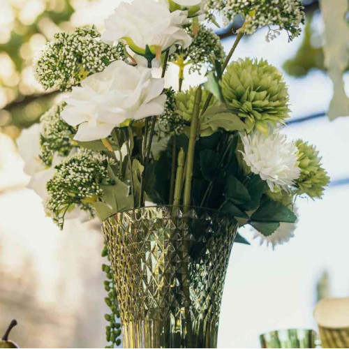 BRANCHES DE ROSES AVEC FEUILLE
