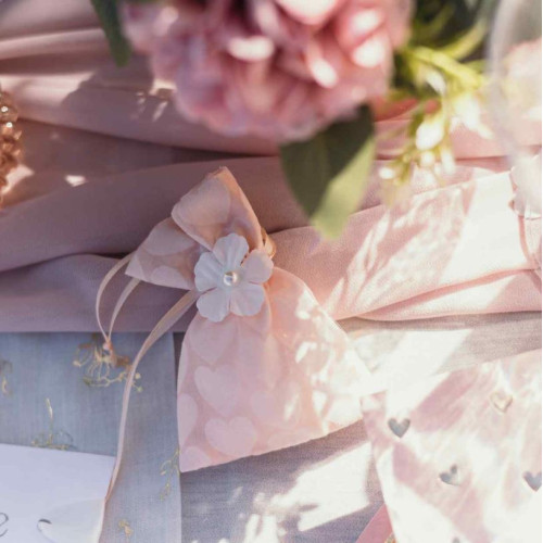 6 FLEURS PAPIER ROSE ET PERLES