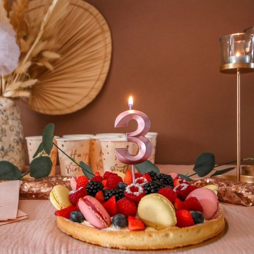 BOUGIE CHIFFRE 3 GRAPHIQUE ROSE