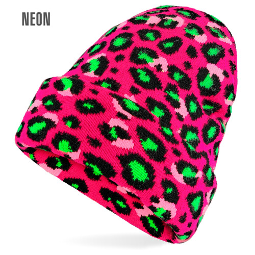 CHAPEAU ANIMALIER LÉOPARD ROSE