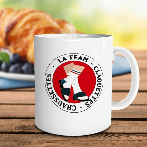 MUG &quot;LA TEAM CLAQUETTES CHAUSSETTE&quot;