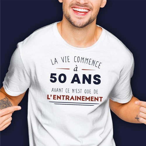 T-SHIRT &quot;50 ANS LA VIE COMMENCE&quot; L